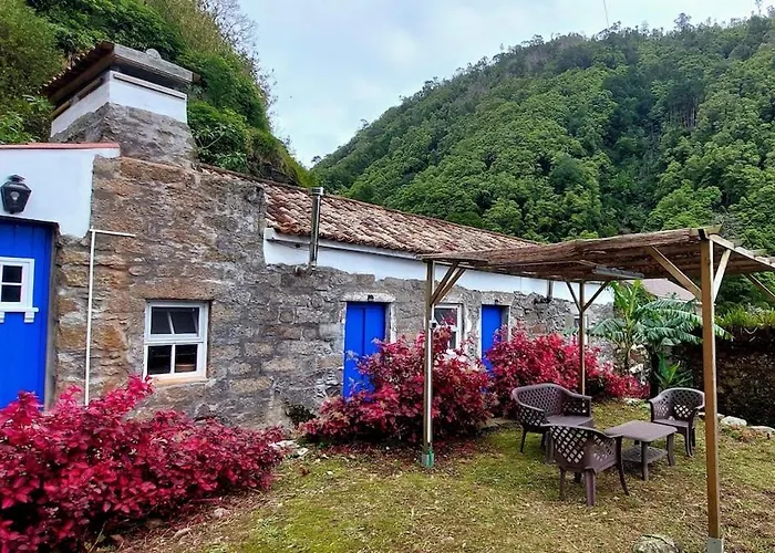 Cantinho Da Ines Local * Faial da Terra