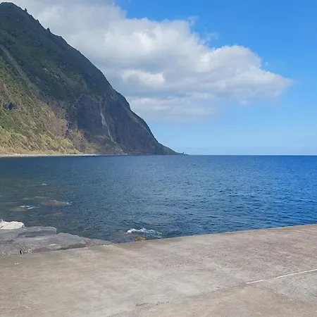 Cantinho Da Ines Local Дом отдыха Faial da Terra