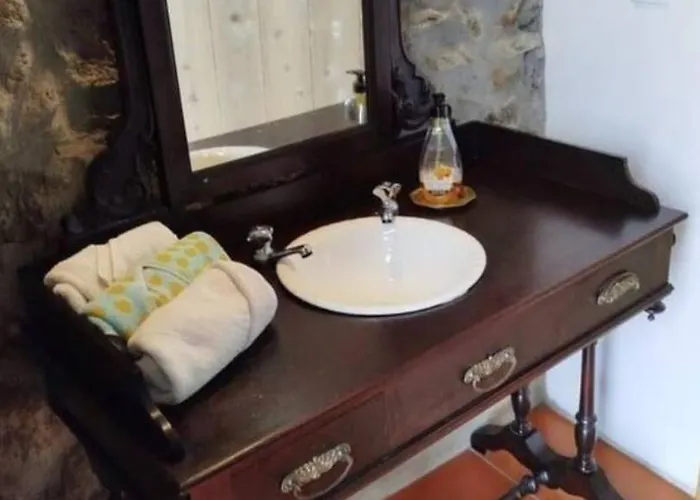 Cantinho Da Ines Local Faial da Terra